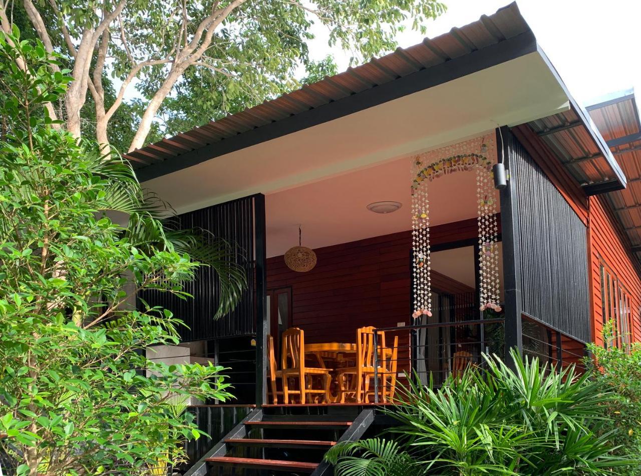 West Coast Beach Resort Koh Phangan Exteriör bild
